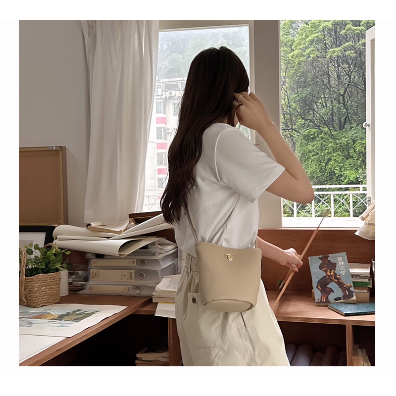 Túi Da Mềm Đeo Chéo Đựng Điện Thoại Phong Cách Hàn Quốc