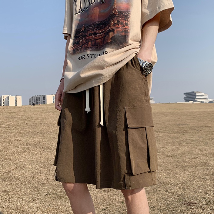 【luckin men's】quần đùi nam，quần túi hộp，quần nam，quần short ống rộng nam，quần đen，Quần ngắn ống rộng Phong Cách Hàn Quốc Dành Cho Nam，quần local brand，kaki