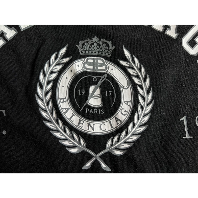 Áo Thun Ngắn Tay Dáng Rộng In Hình Vương Miện Thời Trang Chất Lượng Cao