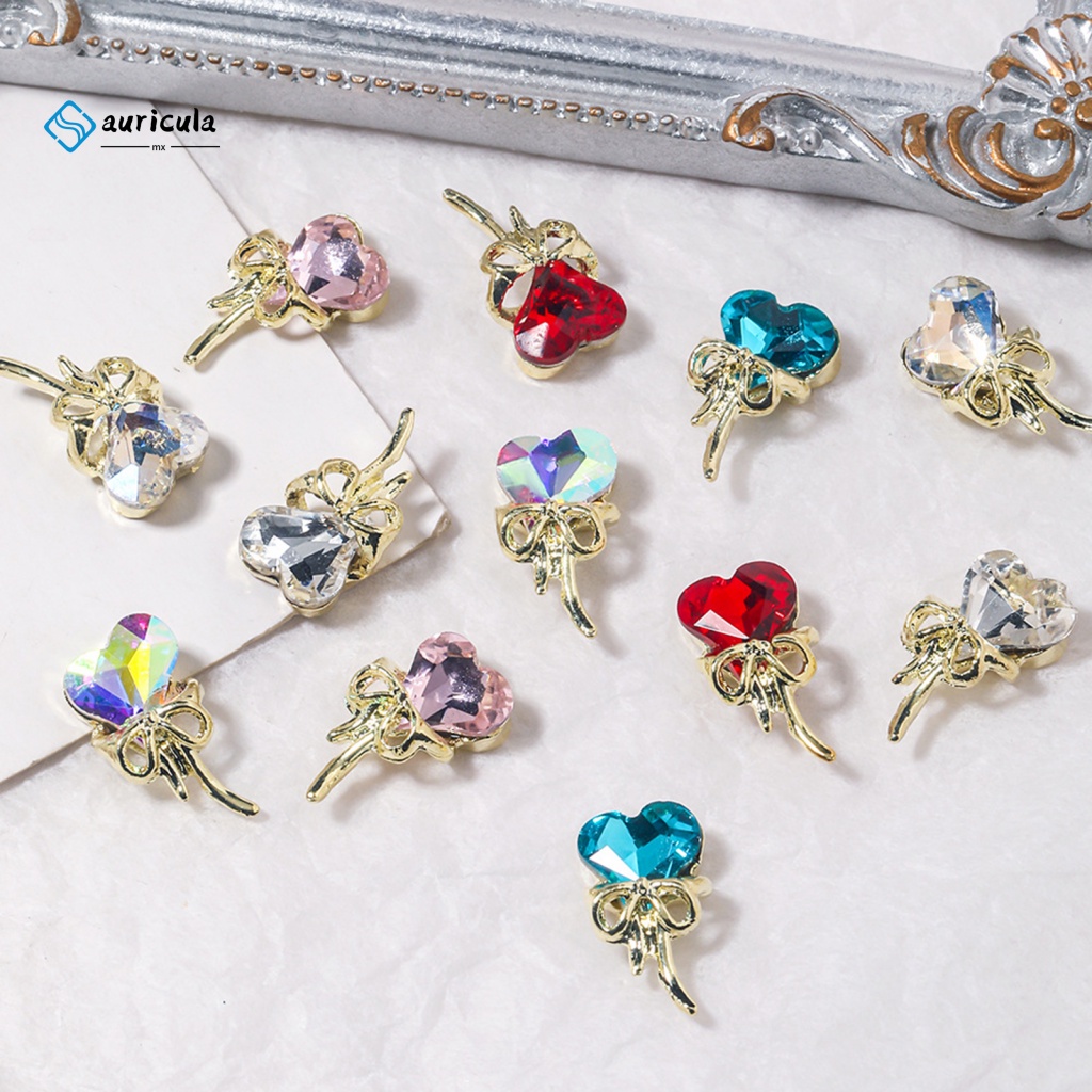 Bộ 10 Phụ Kiện Trang Trí Móng Tay Hình Trái Tim Đính Đá Xinh Xắn Dễ Thương