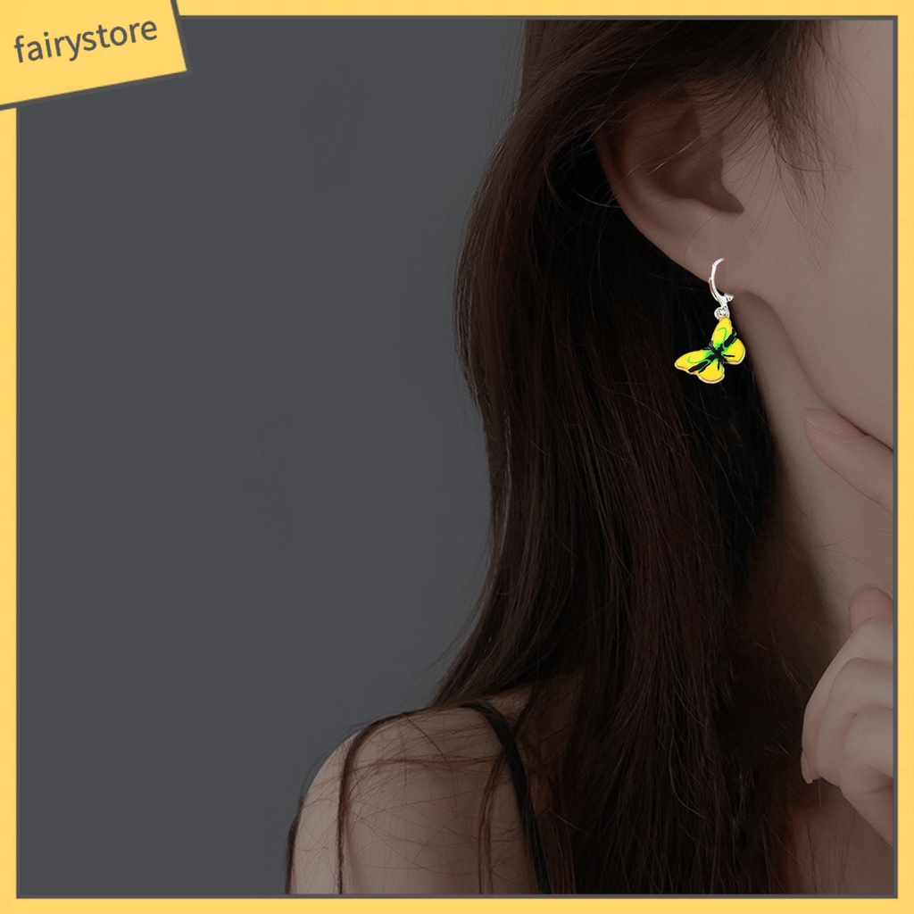 1 Đôi Bông Tai Hình Con Bướm Tinh Tế Chất Lượng Cao Dành Cho Nữ