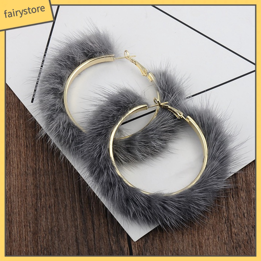 1 Đôi Bông Tai Hình Tròn Phủ Lông Thích Hợp Sử Dụng Hàng Ngày