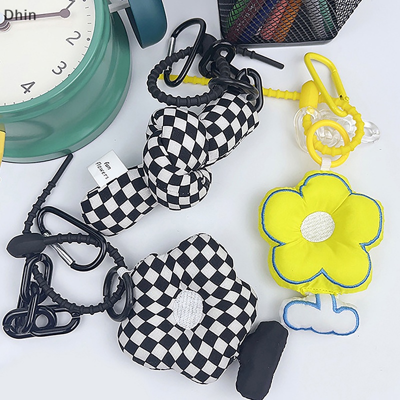 Móc Khóa Hình Nút Xoắn Màu Trắng Đen Độc Đáo