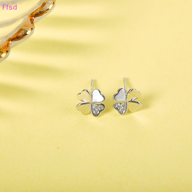 1 Đôi Bông Tai Mạ Bạc Hình Cỏ Bốn Lá Đính Đá Zircon Màu Sắc Đơn Giản Dành Cho Nữ