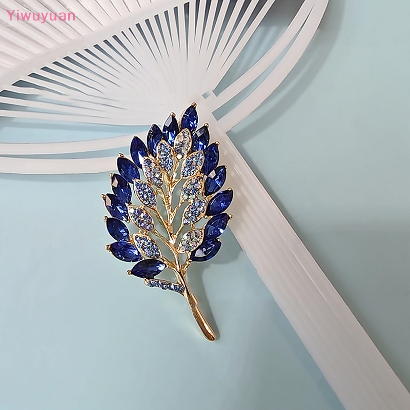 Ghim Cài Áo Kim Loại Hình Lá Đính Đá Phong Cách Vintage Mới