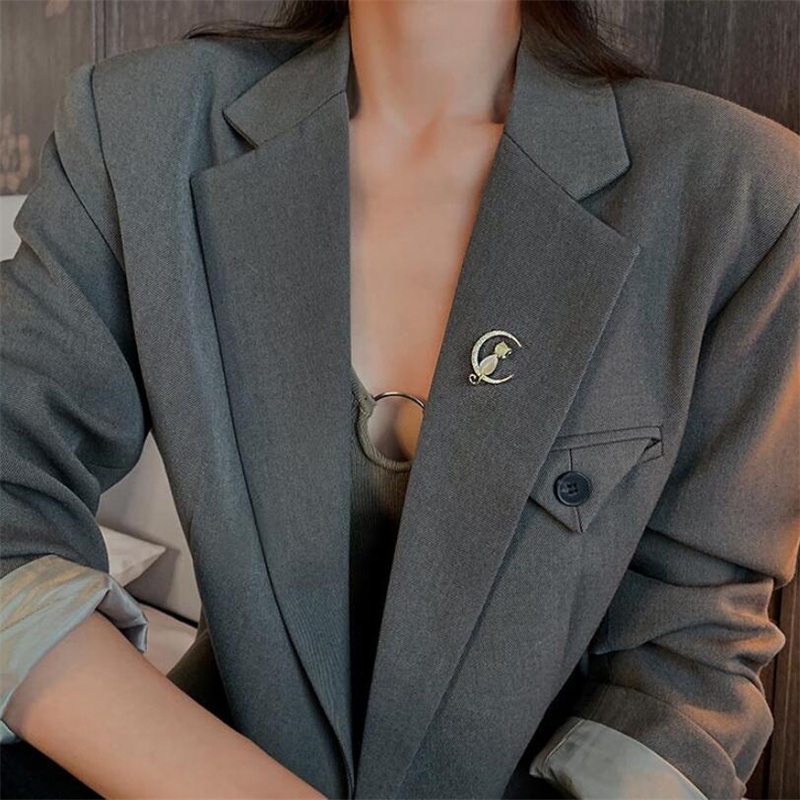 Trâm Cài Áo Hình Mèo Đính Đá Opal Sang Trọng