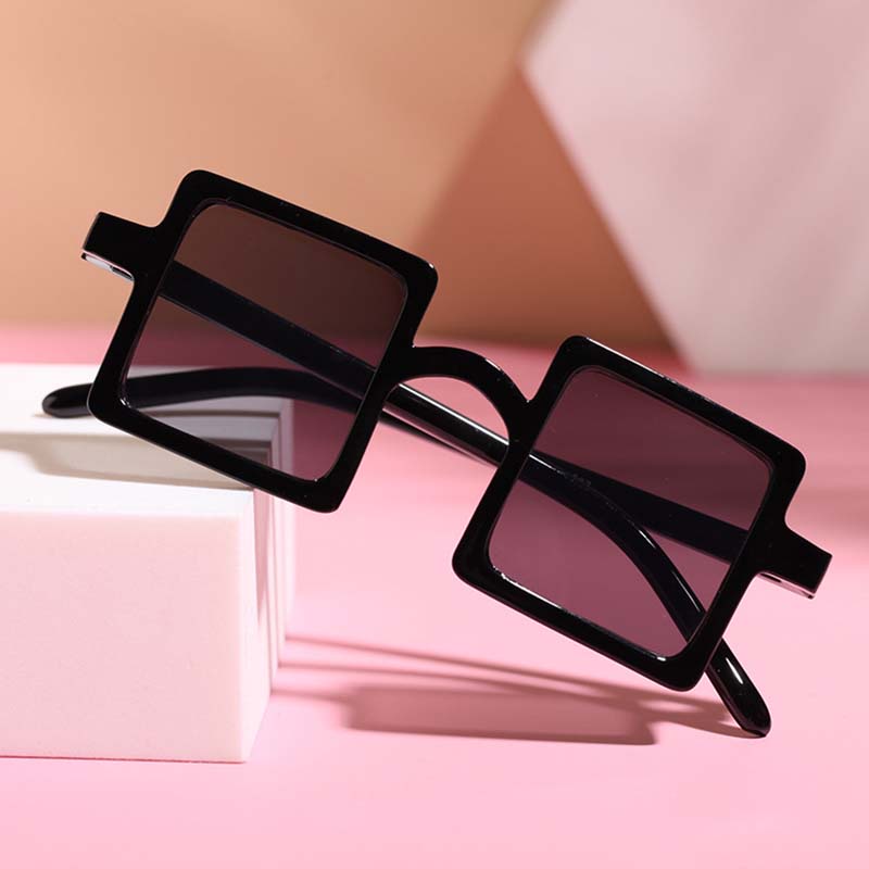 Kính Mát Gọng Vuông Phong Cách Cổ Điển Thời Trang Cho Bé RYVN