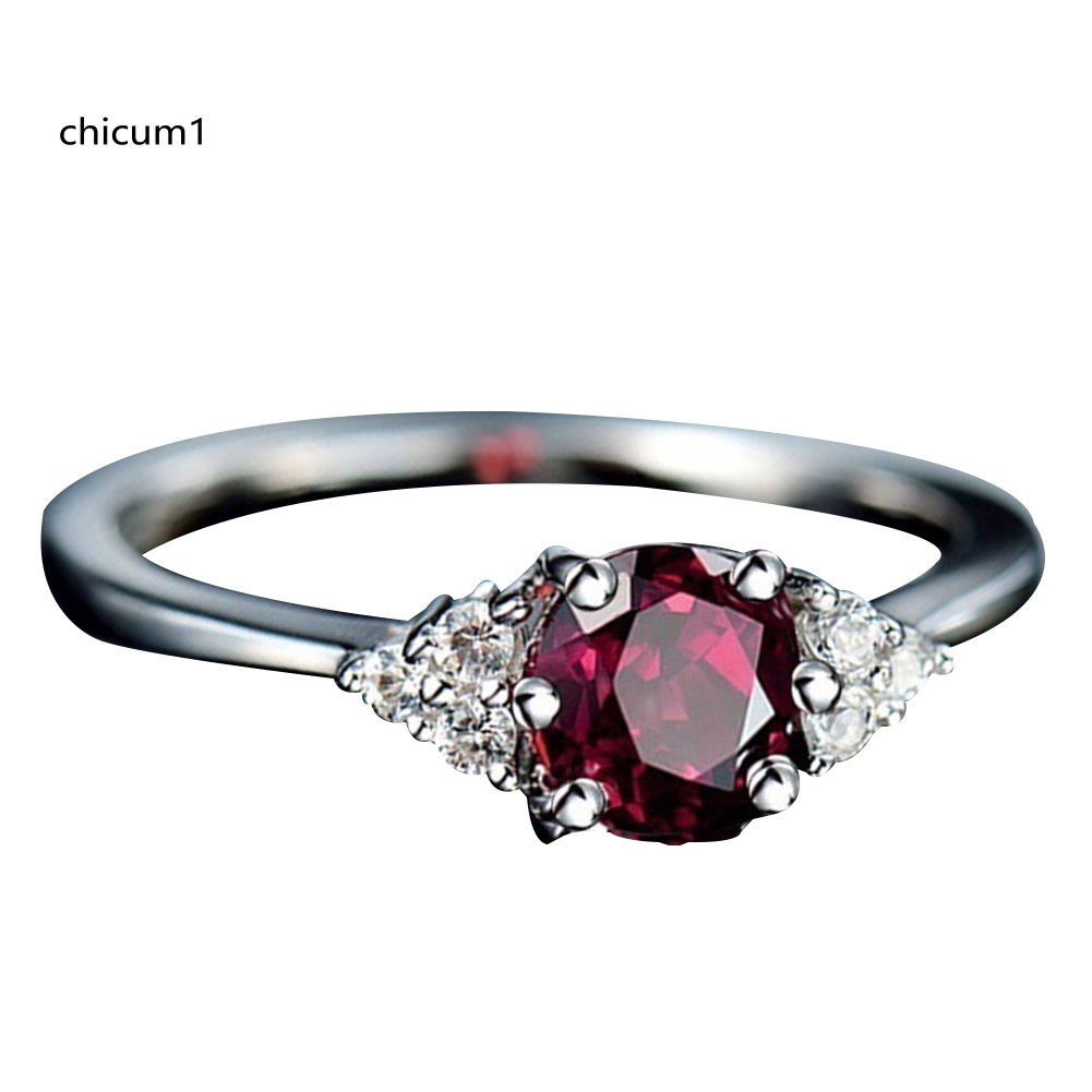 Nhẫn Đính Đá Sapphire Và Ngọc Lục Bảo Giả Cho Nữ