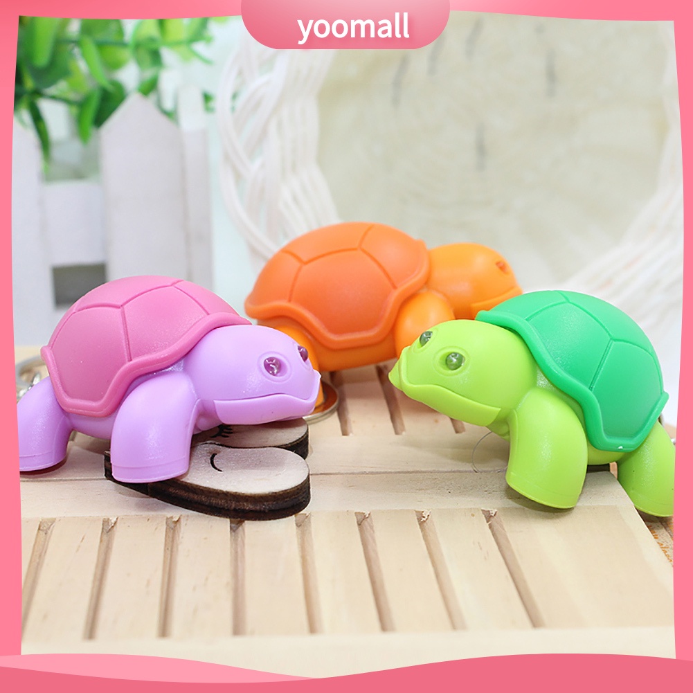 Móc Khóa Hình Rùa Có Đèn LED Và Giá Đỡ Treo Túi Xách Sáng Tạo