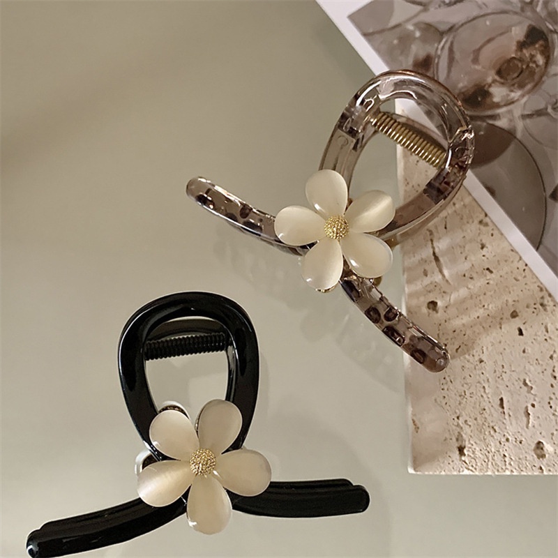 Kẹp Tóc Hình Cá Mập Đính Đá Opal Cao Cấp Cho Nữ