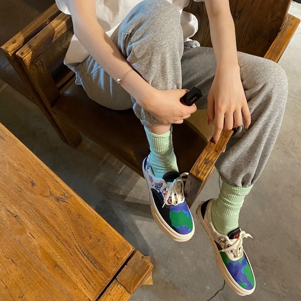 Giày vans nam và nữ kỷ nguyên bảo vệ trái đất thêu in bảng tương phản giày nam giày vải vn0a4u39wz2