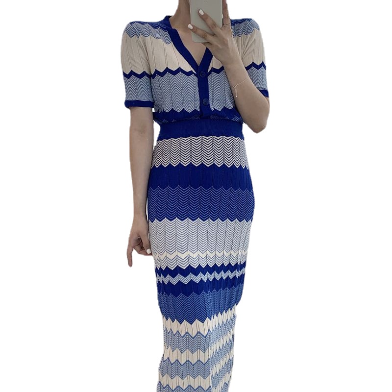 Bộ Áo Cổ Chữ V Kẻ Sọc + Chân Váy Ôm Eo Cao Thời Trang Vintage Cho Nữ