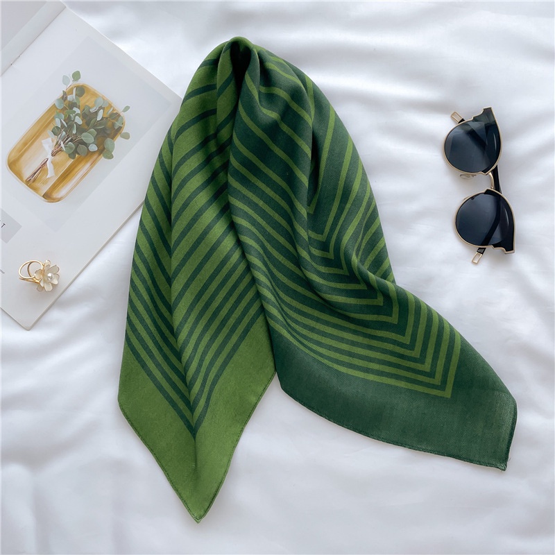 Khăn Choàng Cổ Hình Vuông 65X65Cm Bằng Vải Nhung Mềm Mại Thân Thiện Với Da Trẻ Em