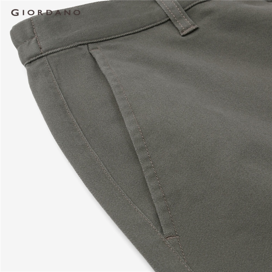 Quần short GIORDANO 18103901 co giãn eo thun nửa cho nam