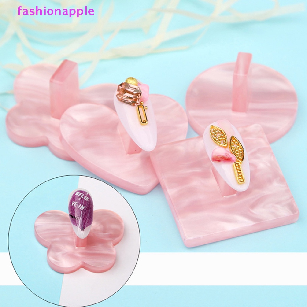 1 Giá Đỡ Trưng Bày Móng Tay Hình Bướm / Trái Tim