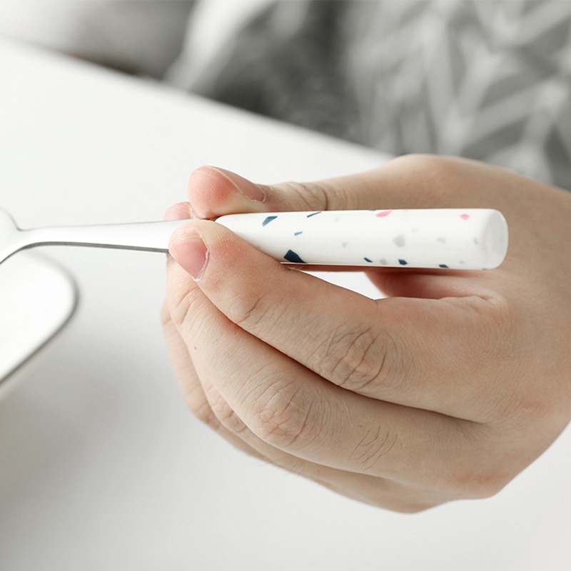 Bộ Muỗng Nĩa Bằng Thép Không Gỉ Với Tay Cầm Sứ Phong Cách Bắc Âu