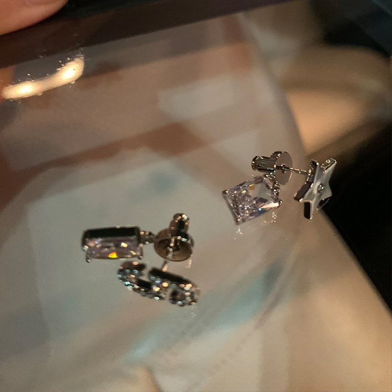 Bông Tai Đính Đá Zircon Hình Ngôi Sao Xinh Xắn Cho Nữ