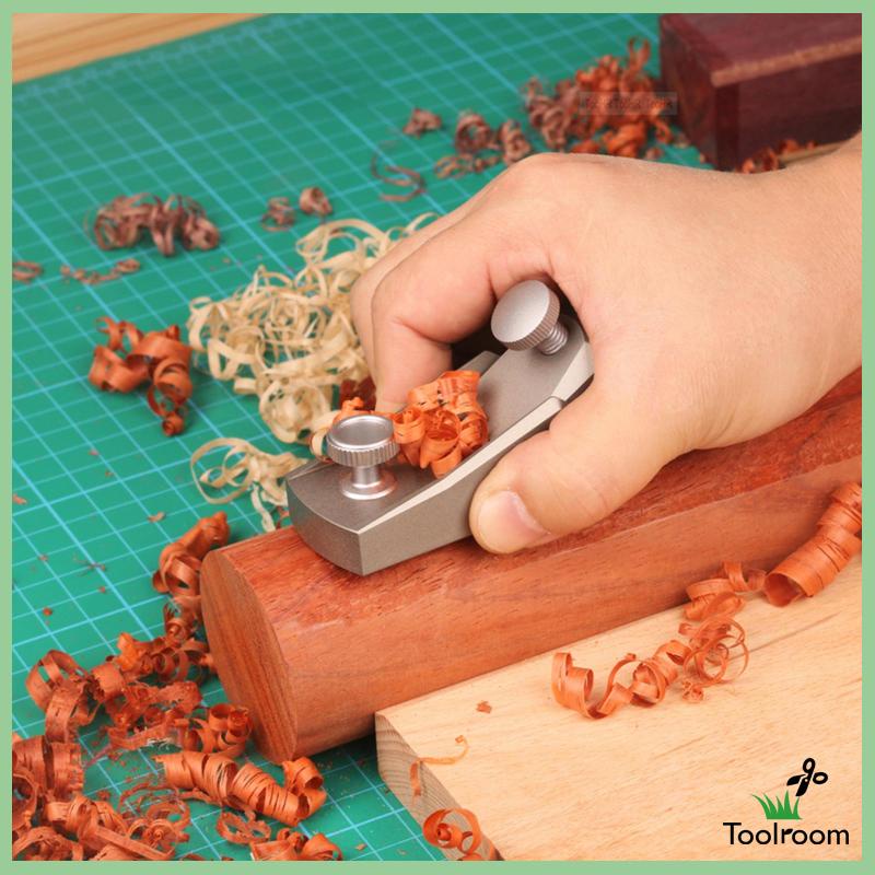 Dụng Cụ Bào Gỗ Cầm Tay Chuyên Dụng Cho Thợ Mộc