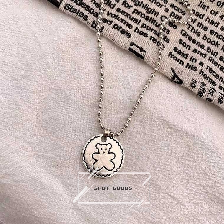 Vòng cổ Mặt Tròn Hình Gấu Và Bánh Quy Dễ Thương