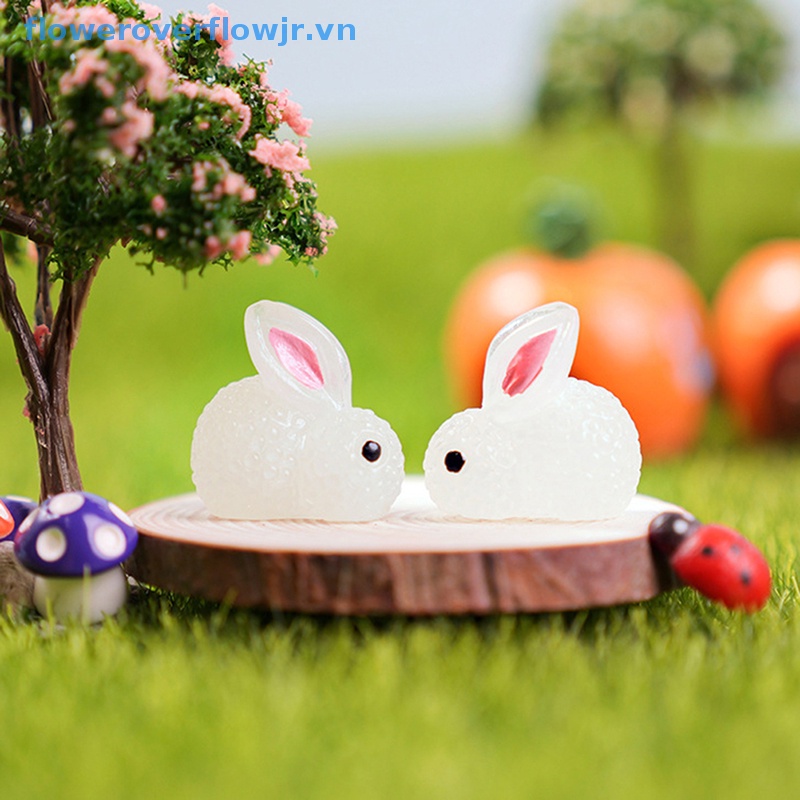 Bộ 4 Tượng Thỏ Bunny Dạ Quang Tự Dính Trang Trí Xe Hơi