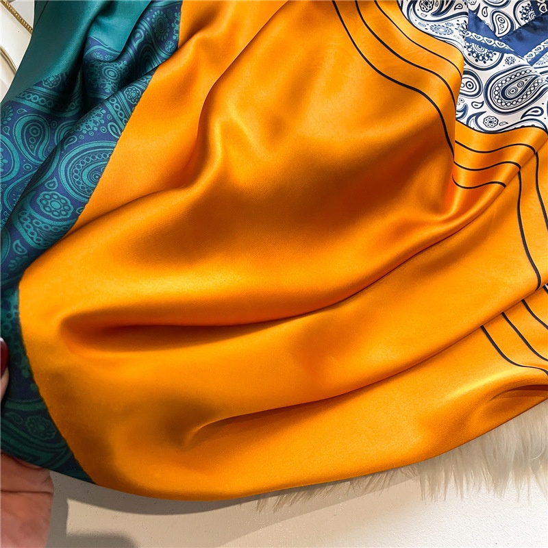 Khăn Choàng Vuông 110cm Bằng Vải Satin Gấm Nhiều Màu Sắc Chống Nắng Đa Dạng Kích Thước Lớn Thời Trang Mùa Hè