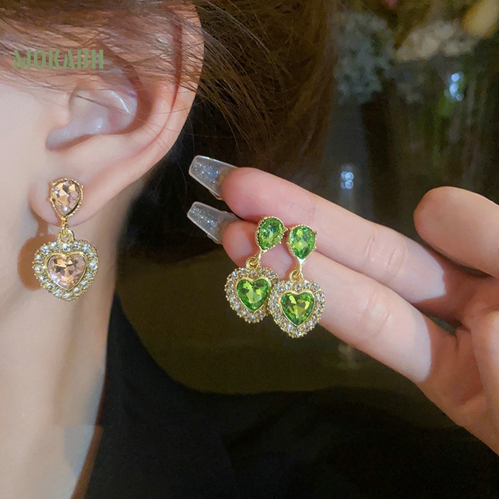 1 Đôi Bông Tai Hình Trái Tim Đính Đá Sang Trọng