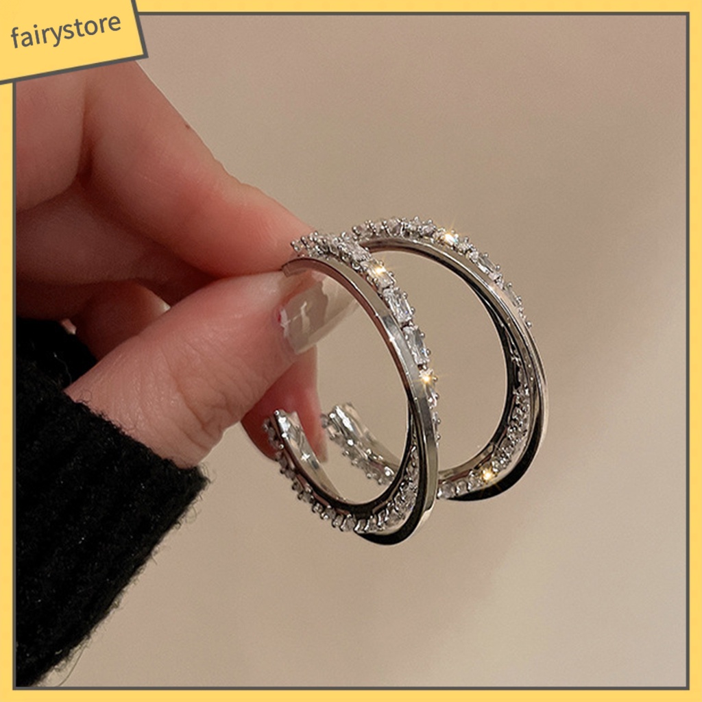 1 Đôi Bông Tai Hình Bướm / Ngọc Trai Giả Lấp Lánh Thời Trang