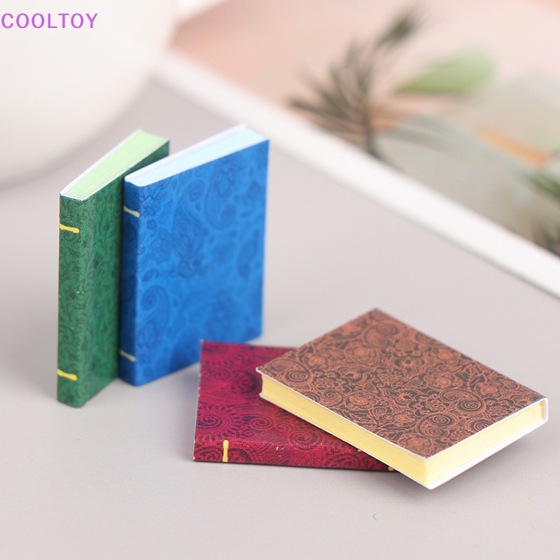 Set 4 Mô Hình Cuốn Sách 1 / 12 Dùng Để Trang Trí Nhà Búp Bê