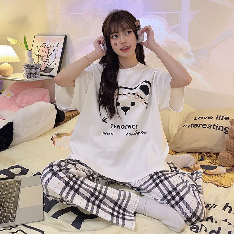 Bộ Đồ Ngủ Tay Ngắn Cổ Tròn Họa Tiết Sọc Caro In Hình Gấu Dễ Thương Thời Trang Mùa Hè Cho Nữ