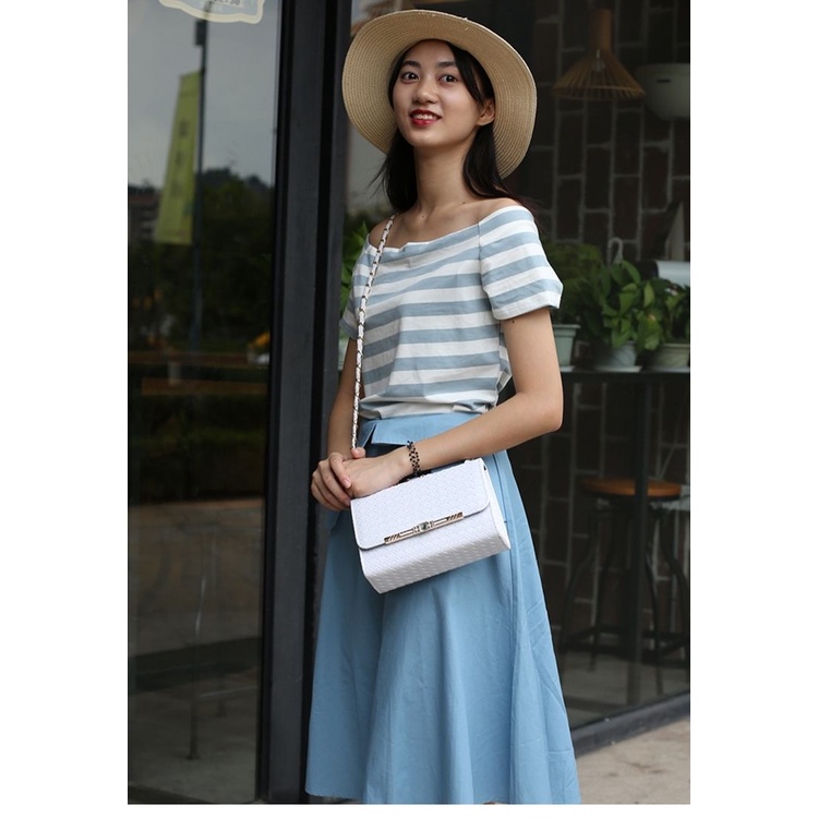 Túi Đeo Chéo Một Mảnh Phối Dây Xích Thời Trang Mùa Hè Dễ Phối Đồ Dành Cho Bạn Nữ