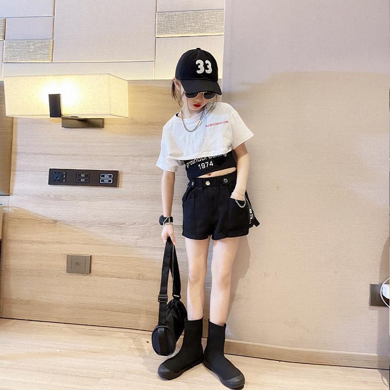 Bộ đồ bé gái 15-45kg Bộ đồ ba mảnh thời trang phong cách nước ngoài mỏng vừa và lớn cho trẻ em