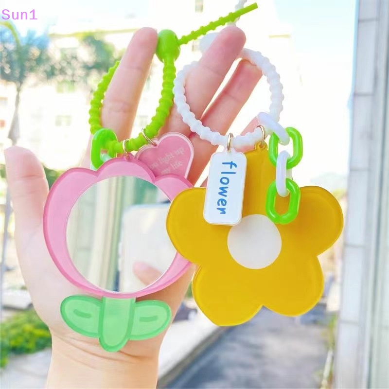 Gương Trang Điểm Nhỏ Tích Hợp Móc Khóa Hình Hoa Tulip Dễ Thương Dành Cho Nữ Sun1 &gt;