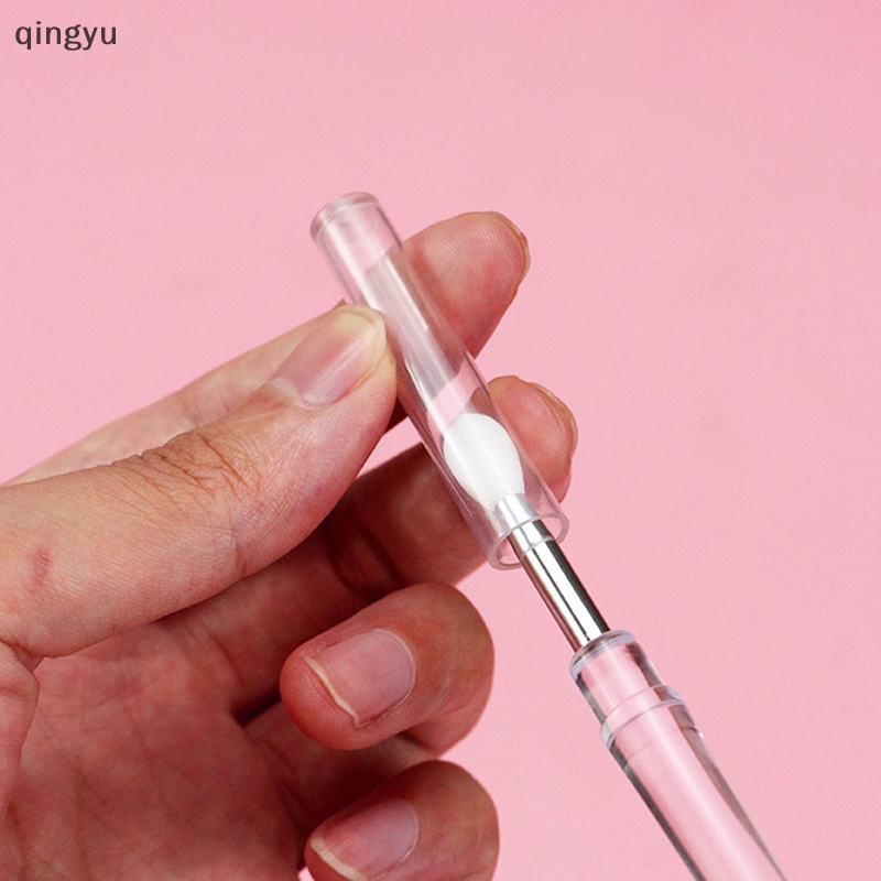 1 Cọ Tô Son Môi Bằng Silicone Kèm Nắp Chống Bụi