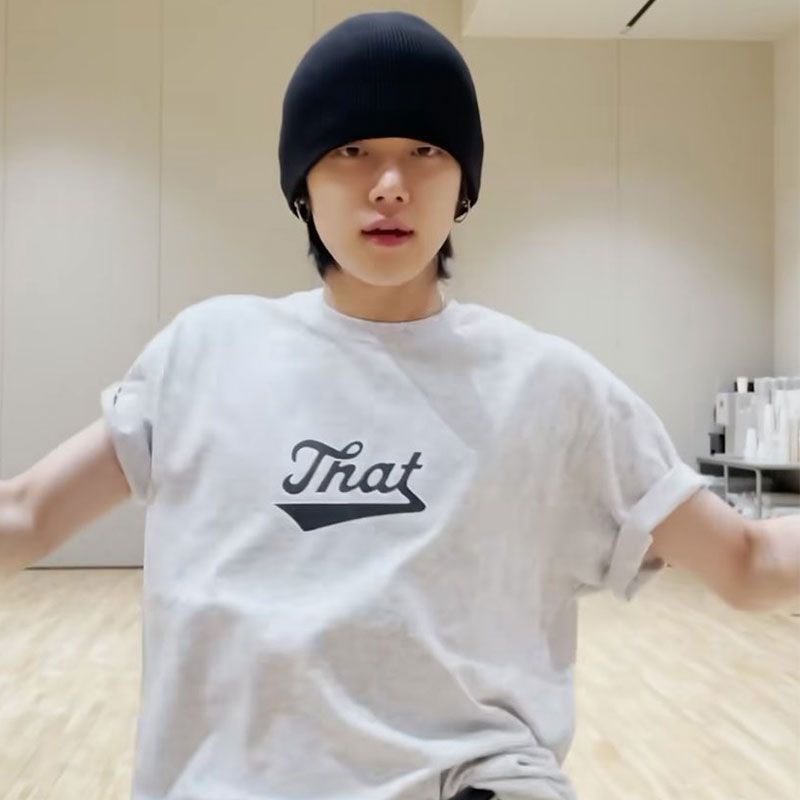 Kpop TXT YEONJUN BEOMGYU Soobin Cổ Tròn Cotton T Tay Ngắn Cotton T Casual Top Nam / Nữ Áo Sơ Mi Cặp Đôi