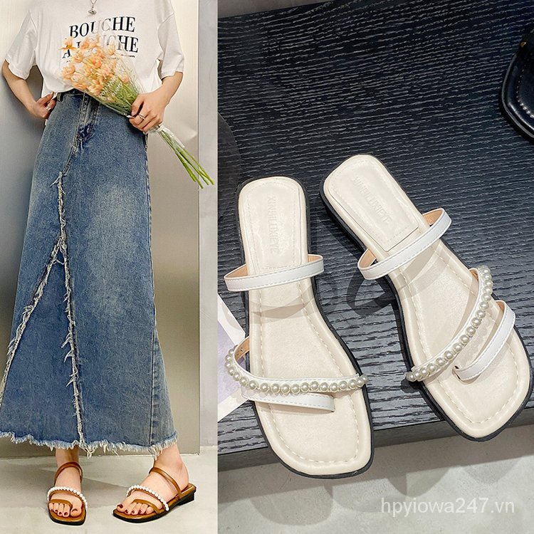 Sandal Đế Thấp 3cm Chất Liệu Cao Su PU Phong Cách Thời Trang Mới 2023