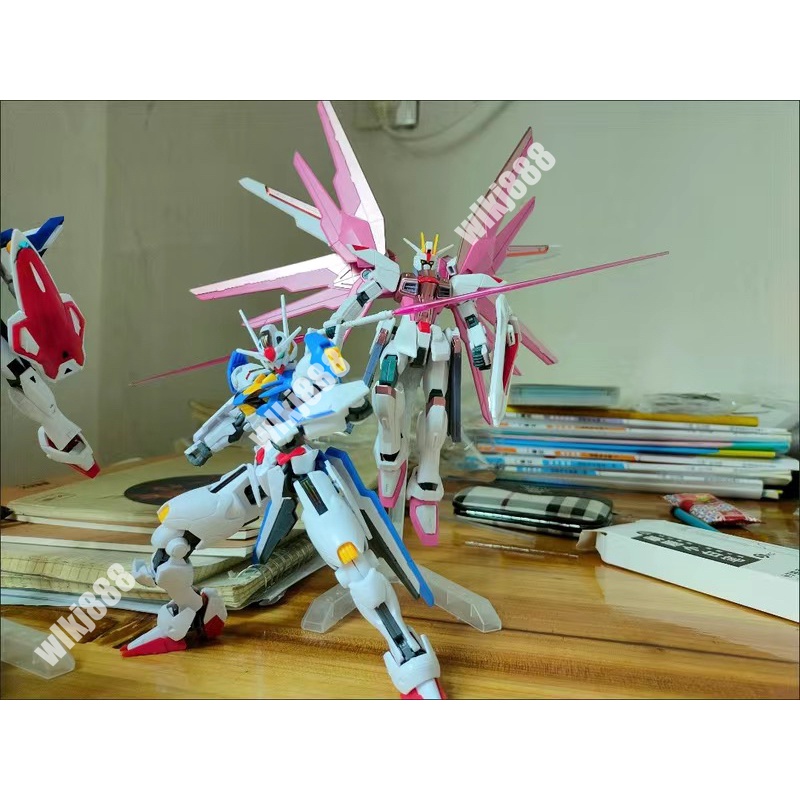 Gundam freedom fighter hg 1/144 zgmf-x10a mercury xvx-016 aerial 2.0 pink freedom strike gundam action hình quà tặng mô hình lắp ráp đồ chơi trưng bày