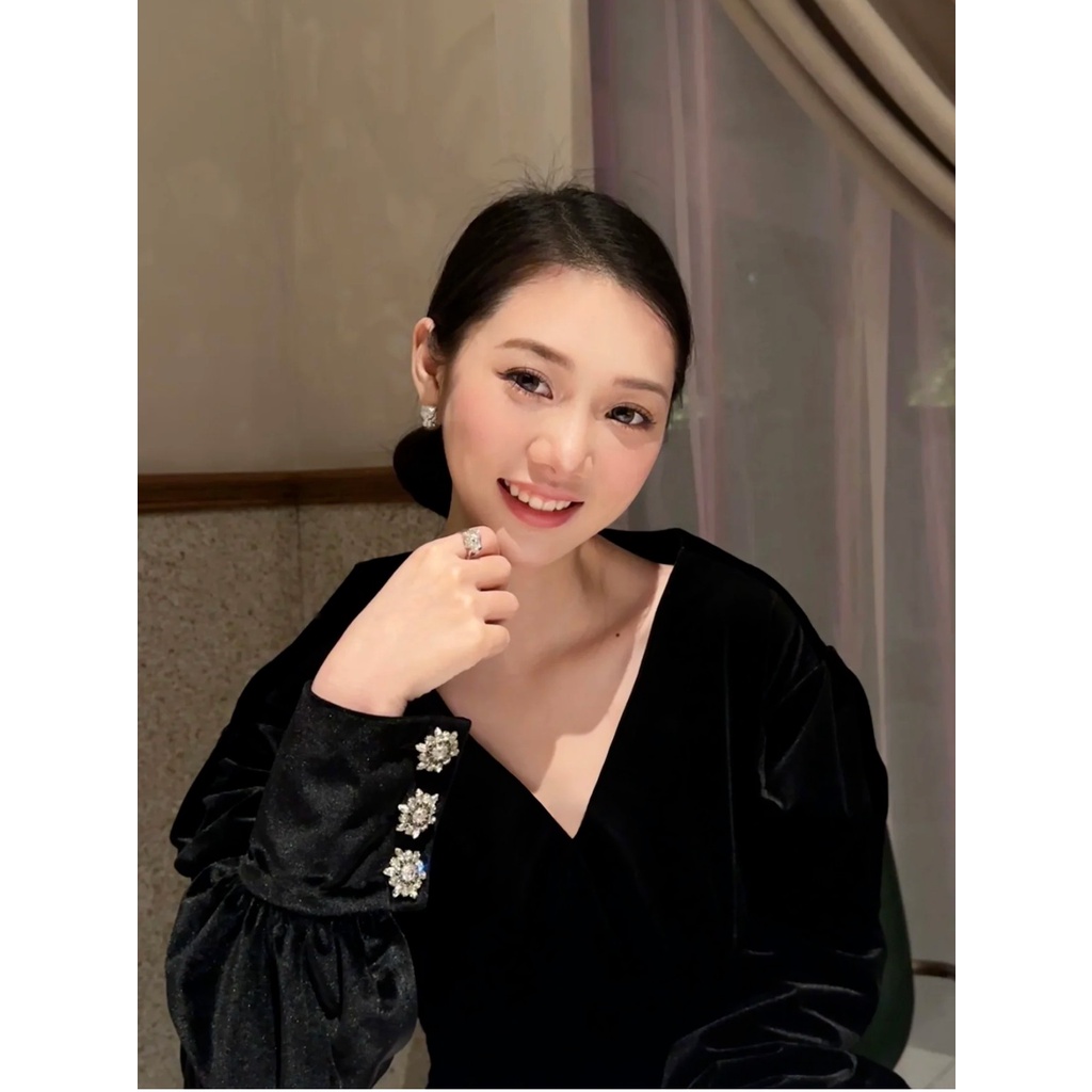 Cartier earring titanium steel letter logo ear hoop stud earrings trang sức của phụ nữ