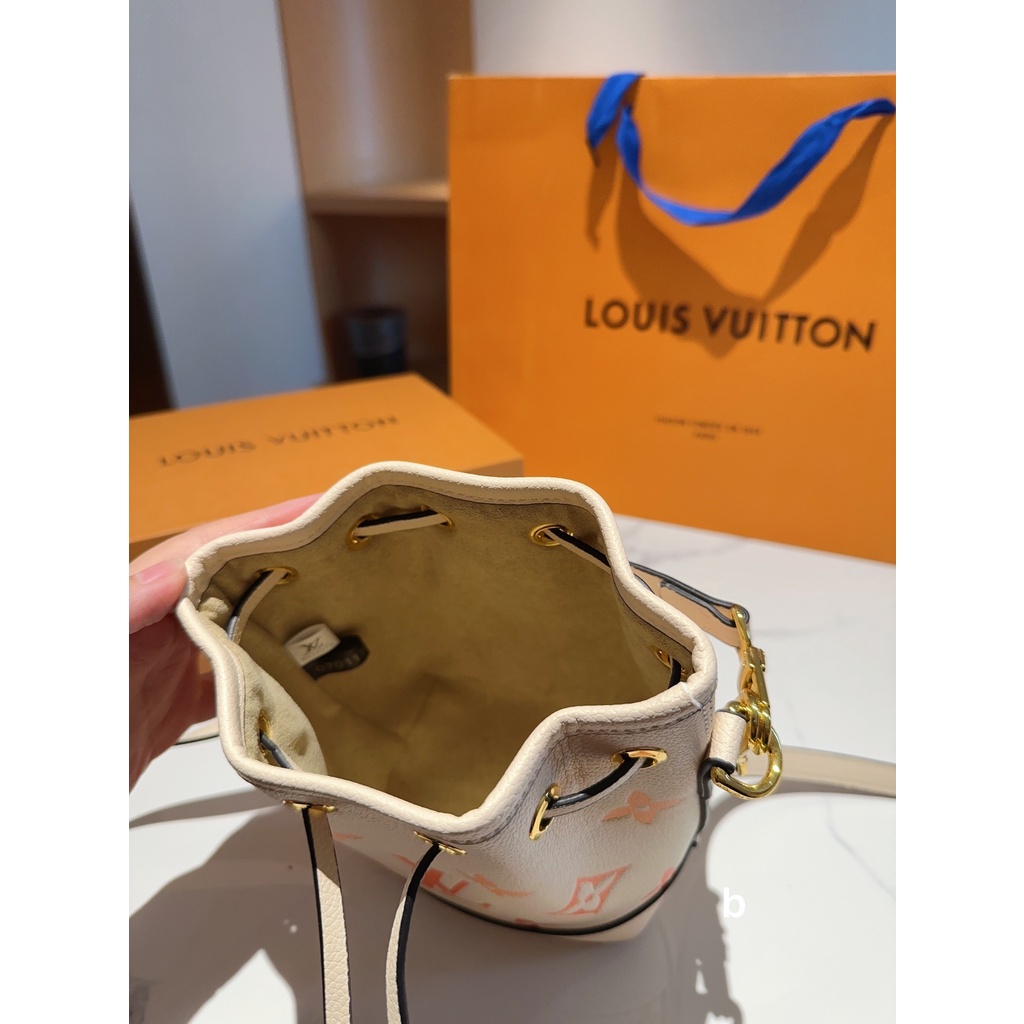 L nano noe túi messenger có dây rút mini dành cho nữ