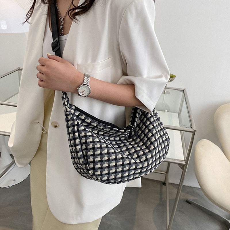 Fancy Túi vải Nhỏ Nhắn Họa Tiết Ca Rô Màu Xanh Dương Phối Dây Xích Đeo Dưới Cánh Tay Cho Nữ