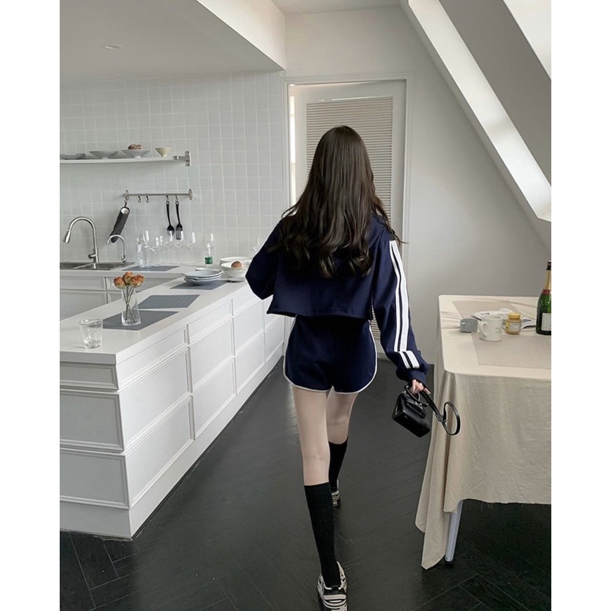 SET 3 MÓN THỂ THAO XANH THAN: ÁO KHOÁC CROPTOP NÓN + ÁO 2 DÂY TRẮNG + QUẦN SHORT VẠT BẦU (TH)