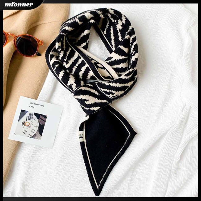 Khăn Choàng Cổ Dệt Kim Dày Dặn Ấm Áp Họa Tiết Caro Đơn Giản Hợp Thời Trang Cho Nữ