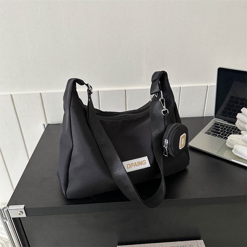 Túi Xách Đeo Vai Cỡ Lớn Chất Liệu Nylon Thời Trang Mùa Xuân 2023 Cho Nữ