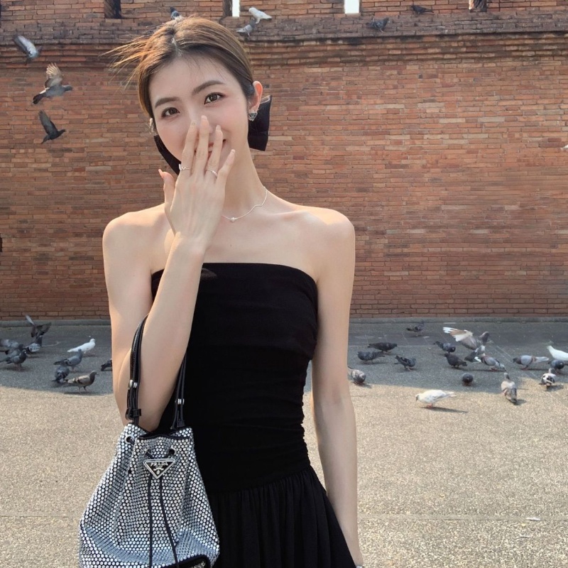 Đầm sát nách COZOK màu trơn quyến rũ hợp thời trang