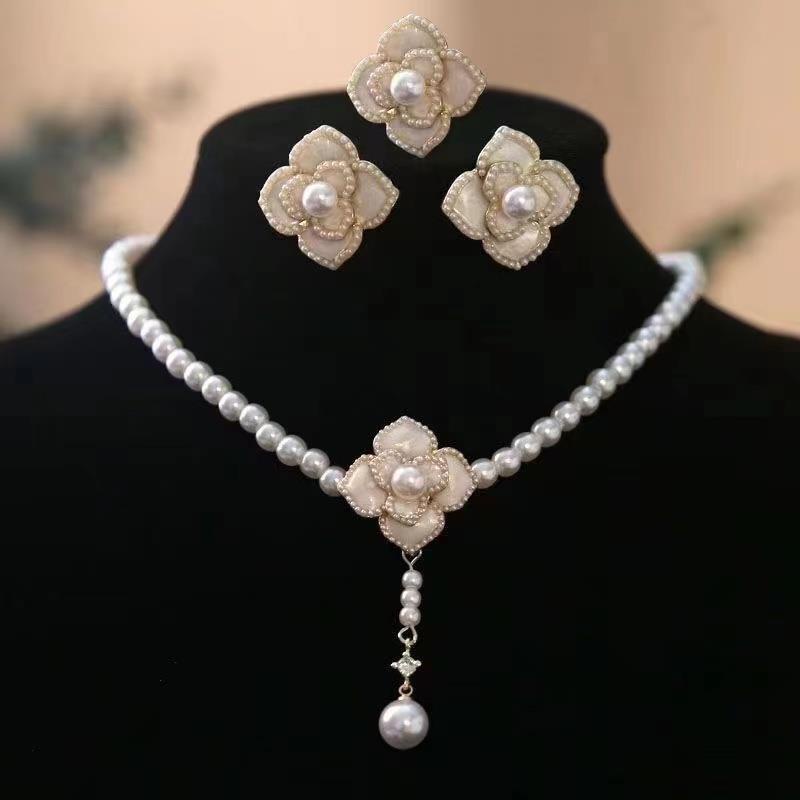 Bộ Trang Sức Vòng Cổ Bông Tai Dây Chuyền Set Nhẫn Hình Hoa Trà Đính Ngọc Trai Phong Cách Cổ Điển Thời