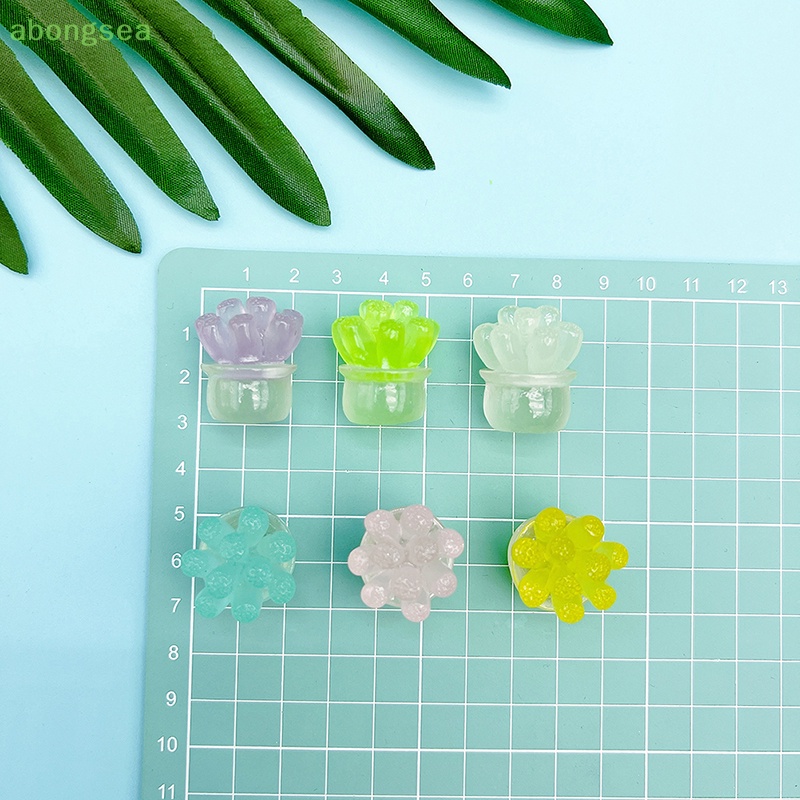 Set 2 Đồ trang trí Xe Hơi Mini Bằng Nhựa Phát Quang Độc Đáo Dùng Trang Trí