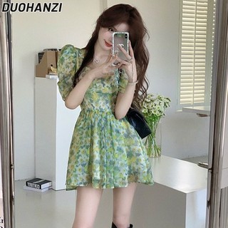 Đầm Hoa Cổ Vuông Tay Phồng Ngắn Màu Xanh Lá Thời Trang Xinh Xắn Cho Nữ
