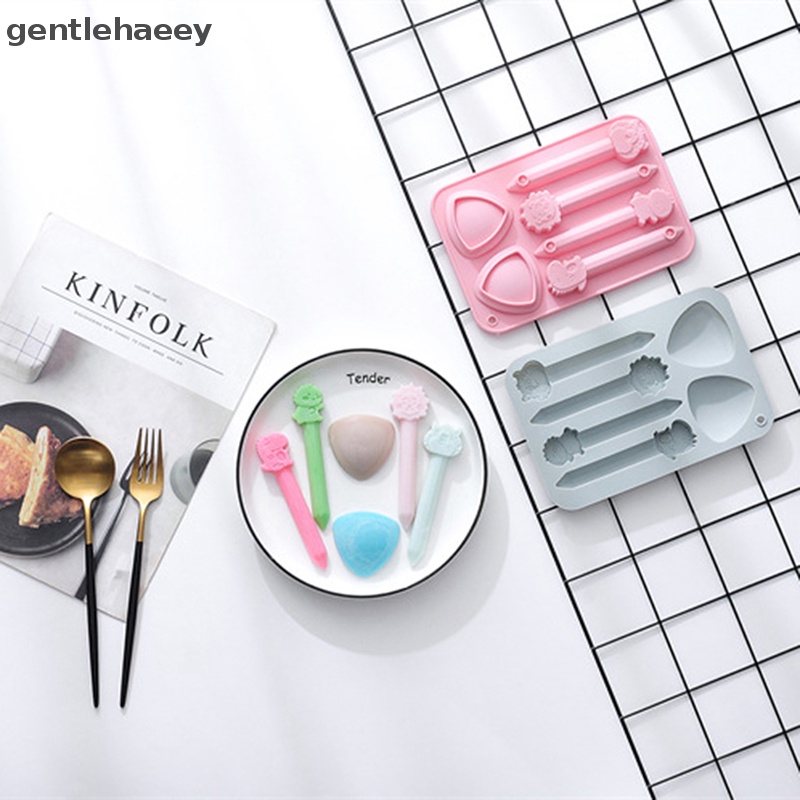 Khuôn Silicone Tạo Hình Tam Giác 6 Lỗ Làm Socola Hình Động Vật