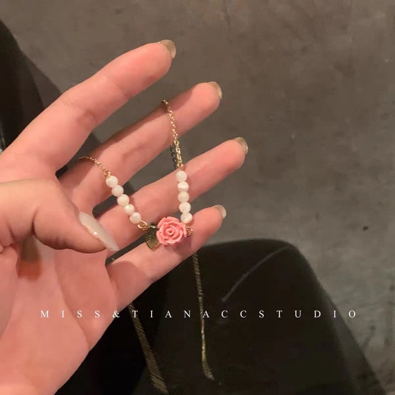 Vòng Cổ choker Họa Tiết Hoa Hồng Sang Trọng Thời Trang Mùa Xuân 2023