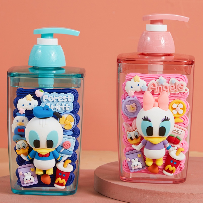 DISNEY Hoạt Hình Chai Đựng Dầu Gội / Sữa Tắm / Mỹ Phẩm Dạng Nhấn Hình Quả Dâu Tây Màu Hồng 420ml