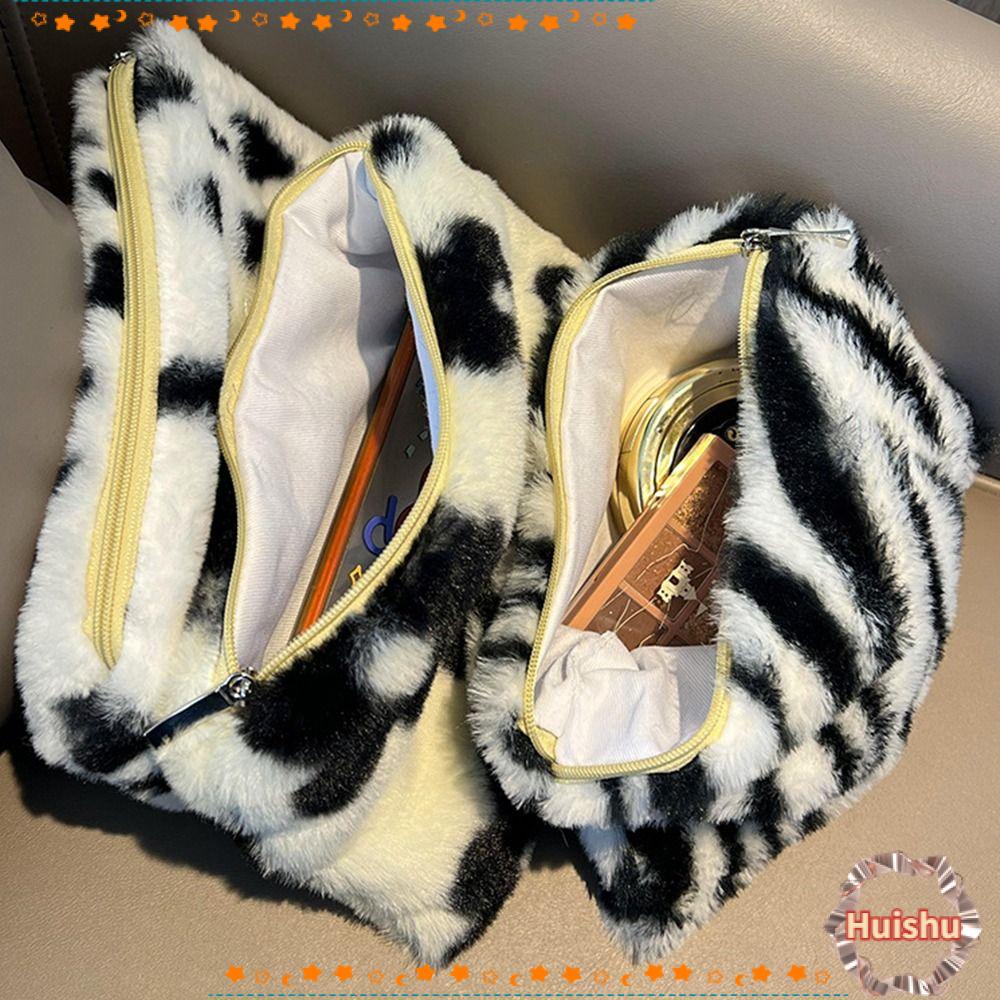 Túi Đựng Mỹ Phẩm Cầm Tay Phối Lông Nhung Tiện Dụng